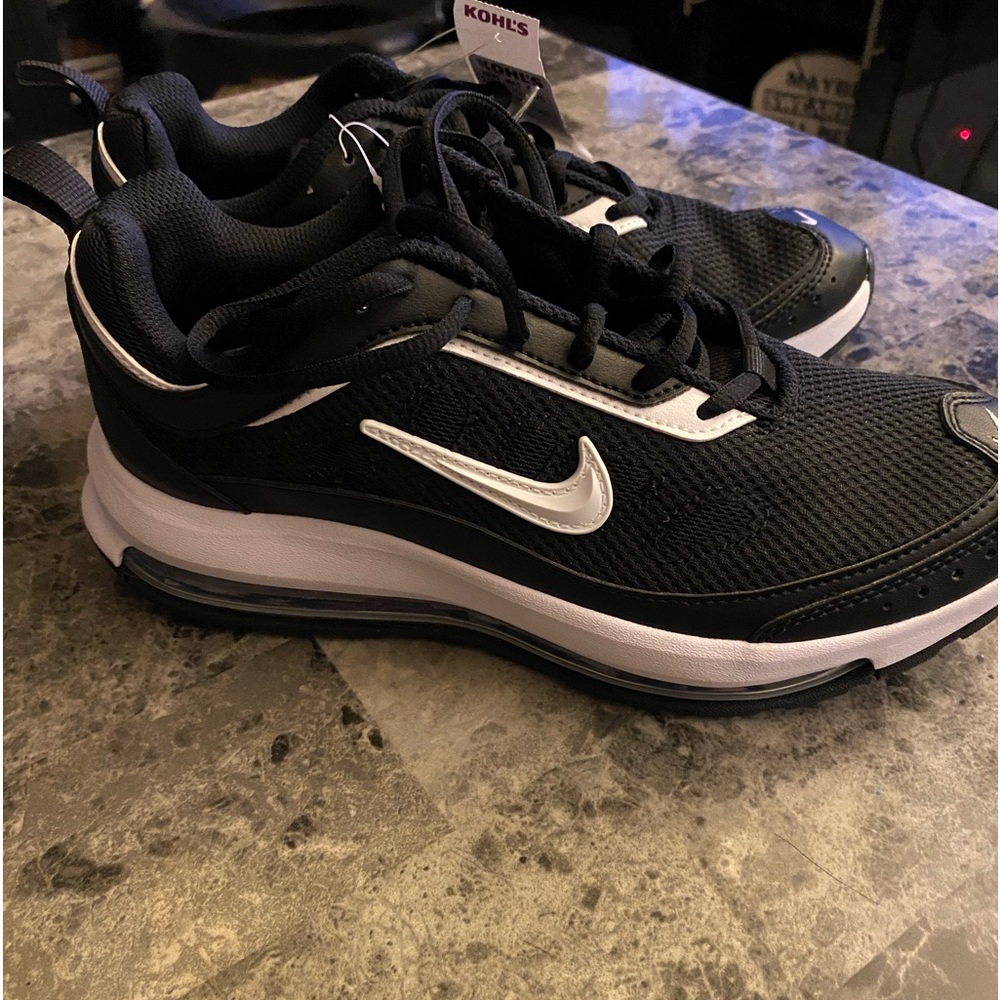 Nike Air Max AP size 6.5